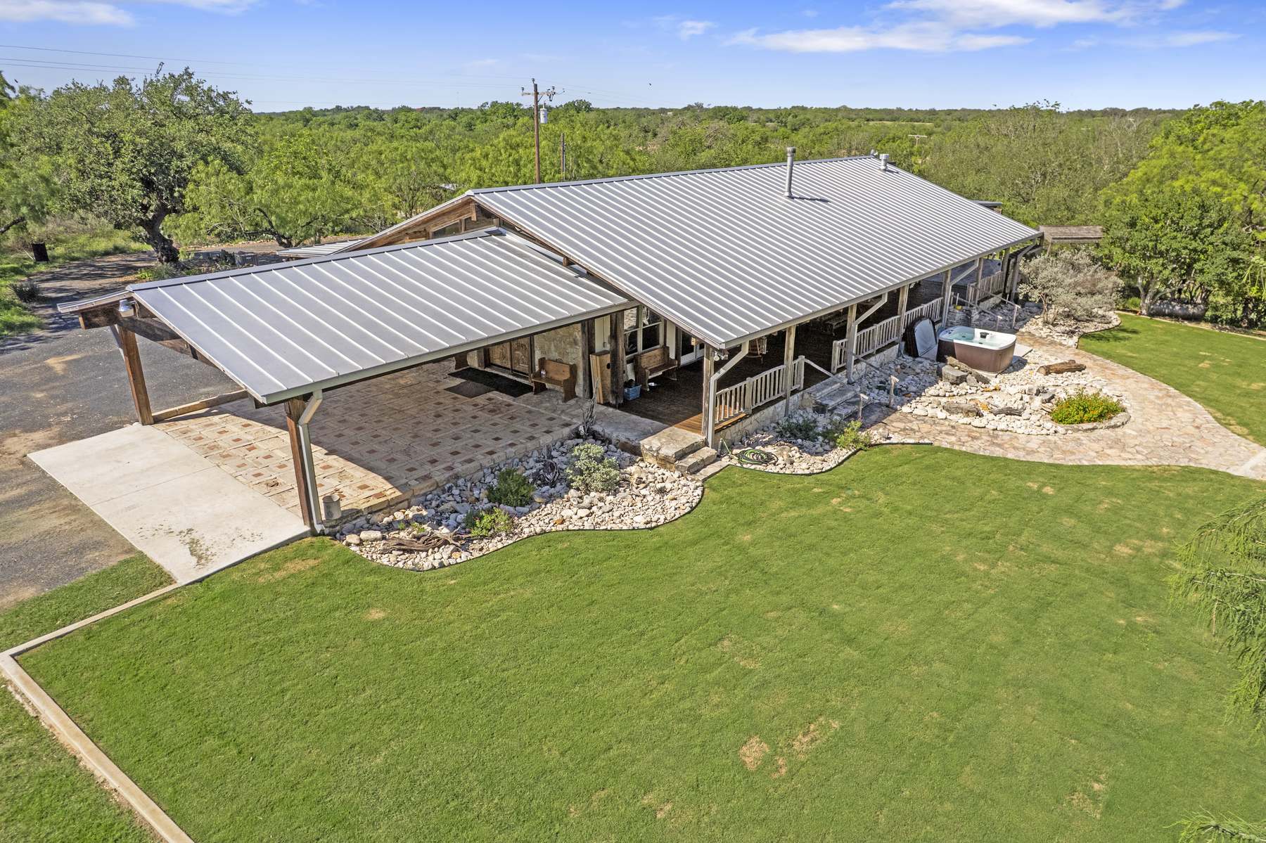 A Backroads Hill Country property from the air