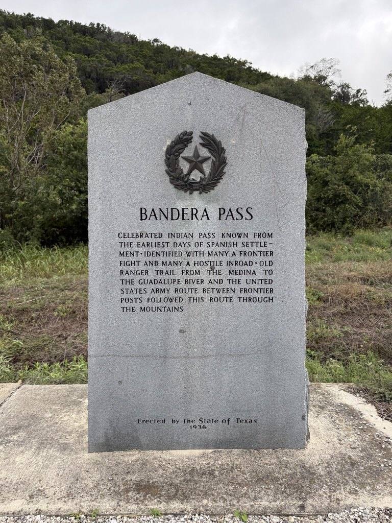 Bandera Pass, Bandera